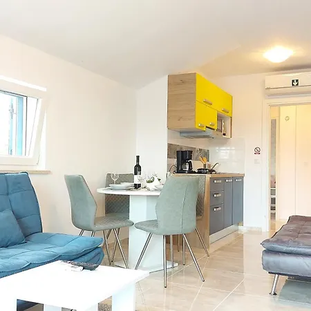 Brajde Krk, Apartament